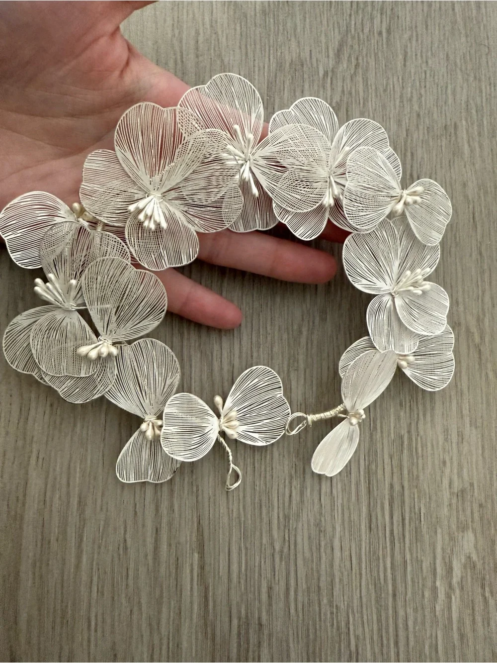 Delicate Floral Hair Piece - Women Accessories
